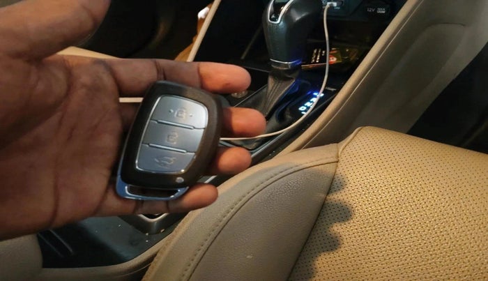 2018 Hyundai Tucson GLS 2WD AT PETROL, Petrol, Automatic, 63,735 km, interior