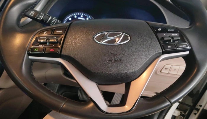 2018 Hyundai Tucson GLS 2WD AT PETROL, Petrol, Automatic, 63,735 km, interior