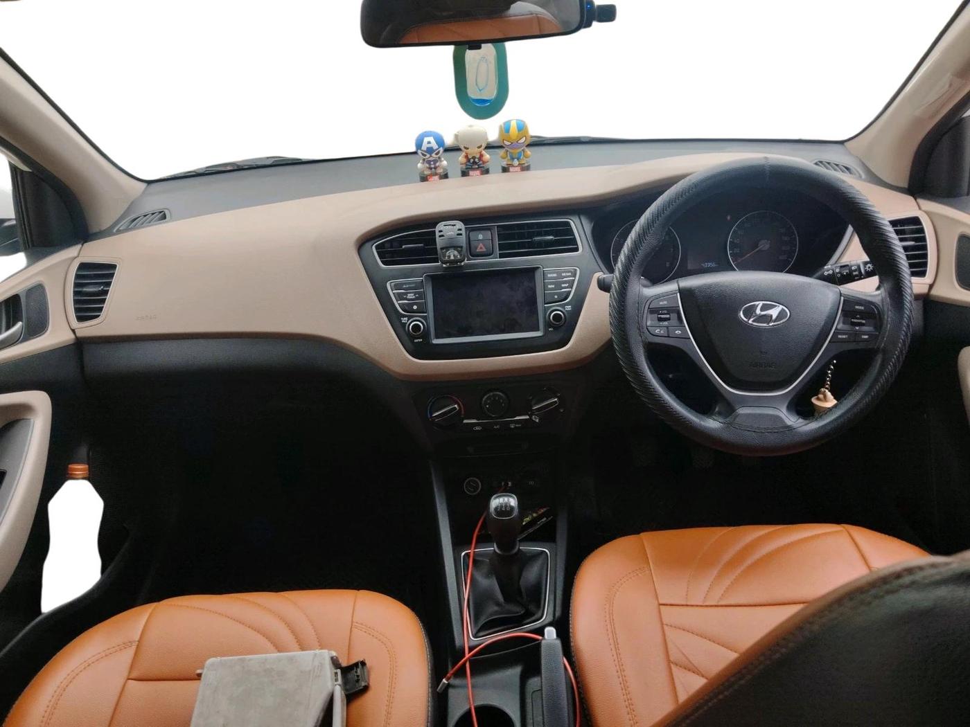 2020 Hyundai Elite i20 SPORTZ PLUS 1.2, Petrol, Manual, 43,356 km, interior