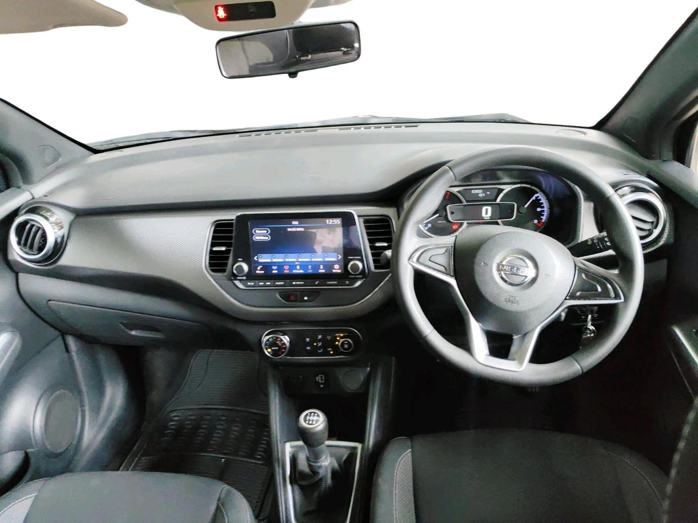 2019 Nissan Kicks XV 1.5, Petrol, Manual, 63,950 km, interior