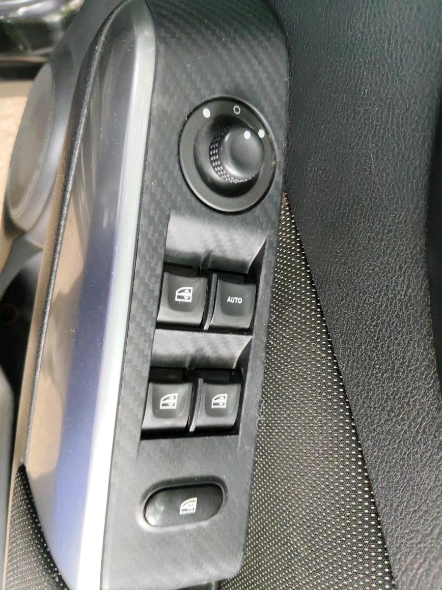 2019 Nissan Kicks XV 1.5, Petrol, Manual, 63,950 km, interior