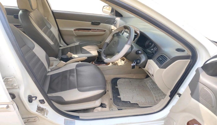 2010 Hyundai Verna TRANSFORM 1.6 SX VTVT, Petrol, Manual, 98,570 km, interior