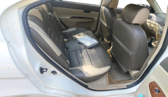 2010 Hyundai Verna TRANSFORM 1.6 SX VTVT, Petrol, Manual, 98,570 km, interior