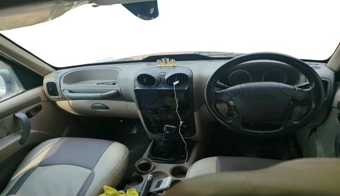 2010 Mahindra Scorpio VLX 2WD, Diesel, Manual, 1,21,673 km, interior