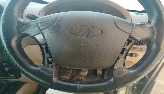 2010 Mahindra Scorpio VLX 2WD, Diesel, Manual, 1,21,673 km, interior