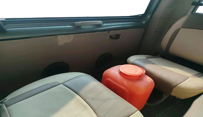 2010 Mahindra Scorpio VLX 2WD, Diesel, Manual, 1,21,673 km, interior