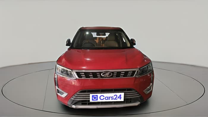 2022 Mahindra XUV300 W8 (O) 1.2 PETROL, Petrol, Manual, 30,366 km, exterior