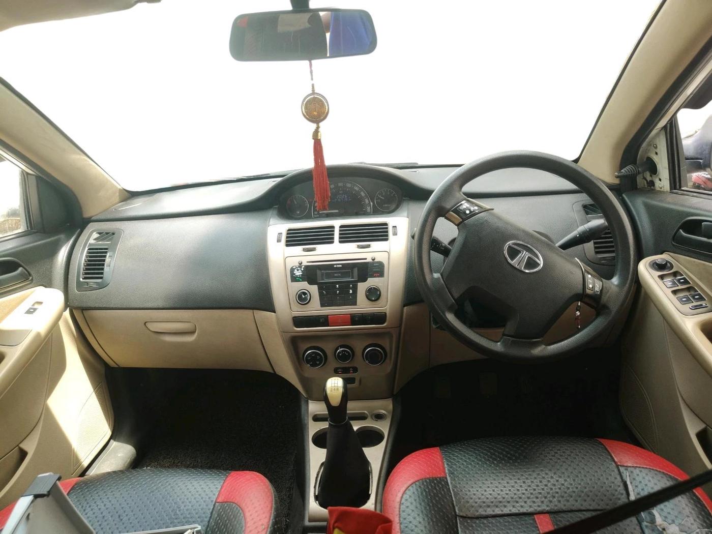2013 Tata Indica Vista VX QUADRAJET, Diesel, Manual, 2,16,719 km, interior