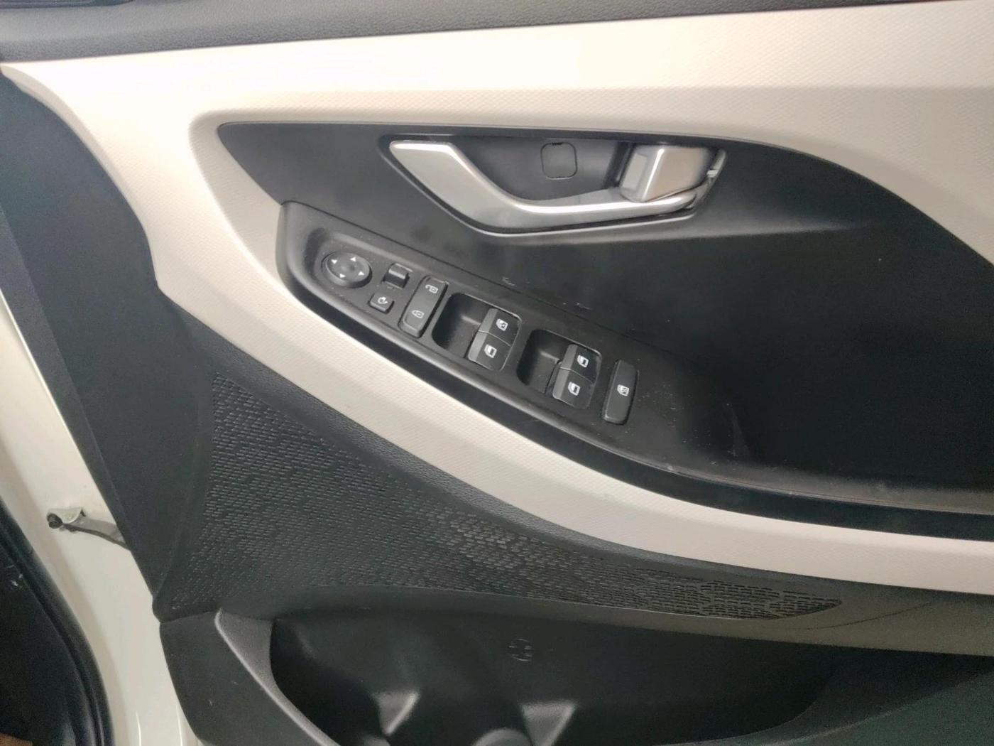 2021 Hyundai Creta SX EXECUTIVE 1.5 PETROL, Petrol, Manual, 64,239 km, interior