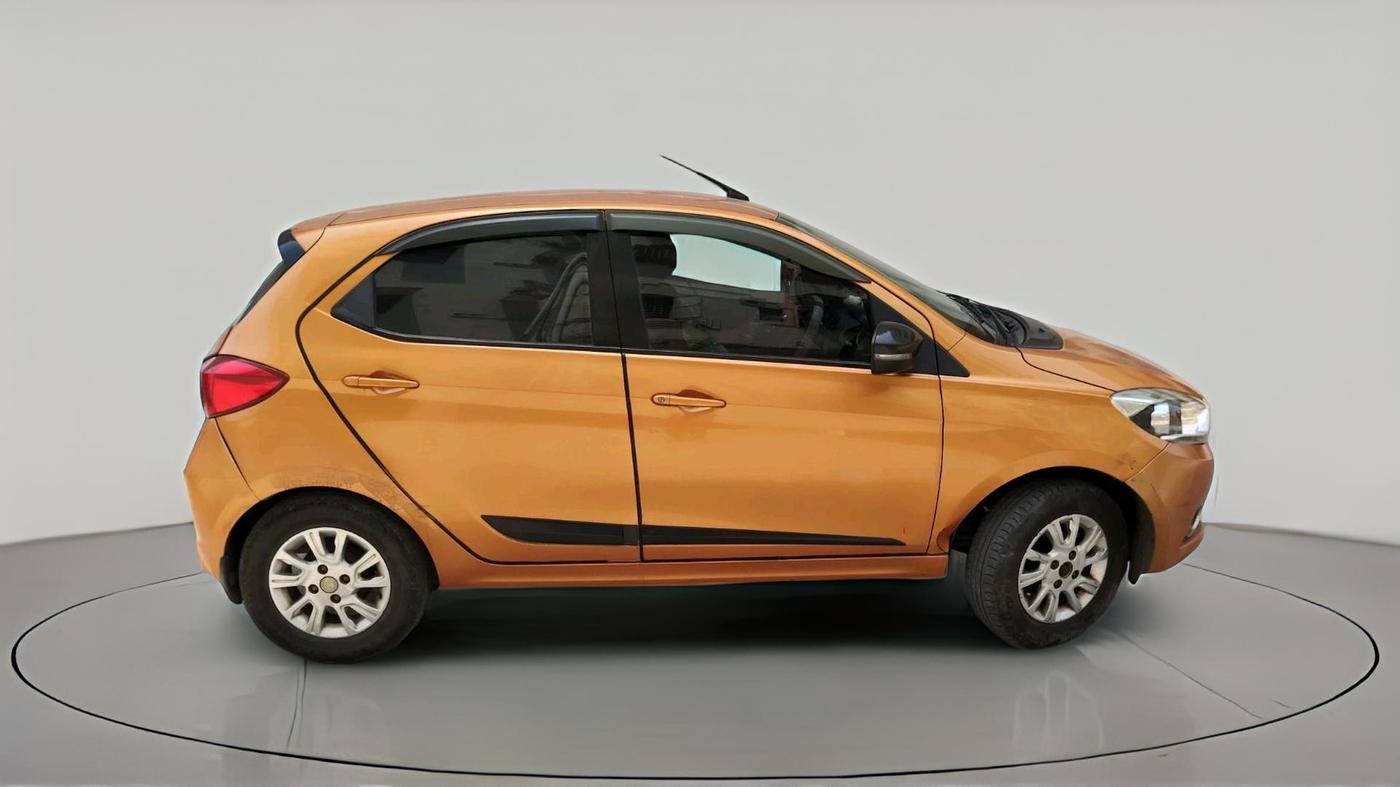 2017 Tata Tiago XZ PETROL, Petrol, Manual, 1,34,526 km, exterior