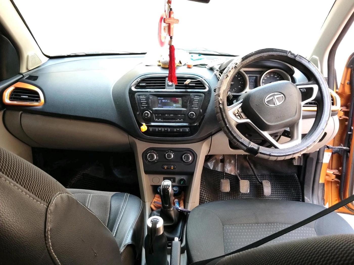 2017 Tata Tiago XZ PETROL, Petrol, Manual, 1,34,526 km, interior