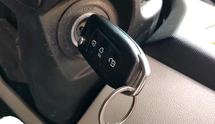 2017 Tata Tiago XZ PETROL, Petrol, Manual, 1,34,526 km, interior