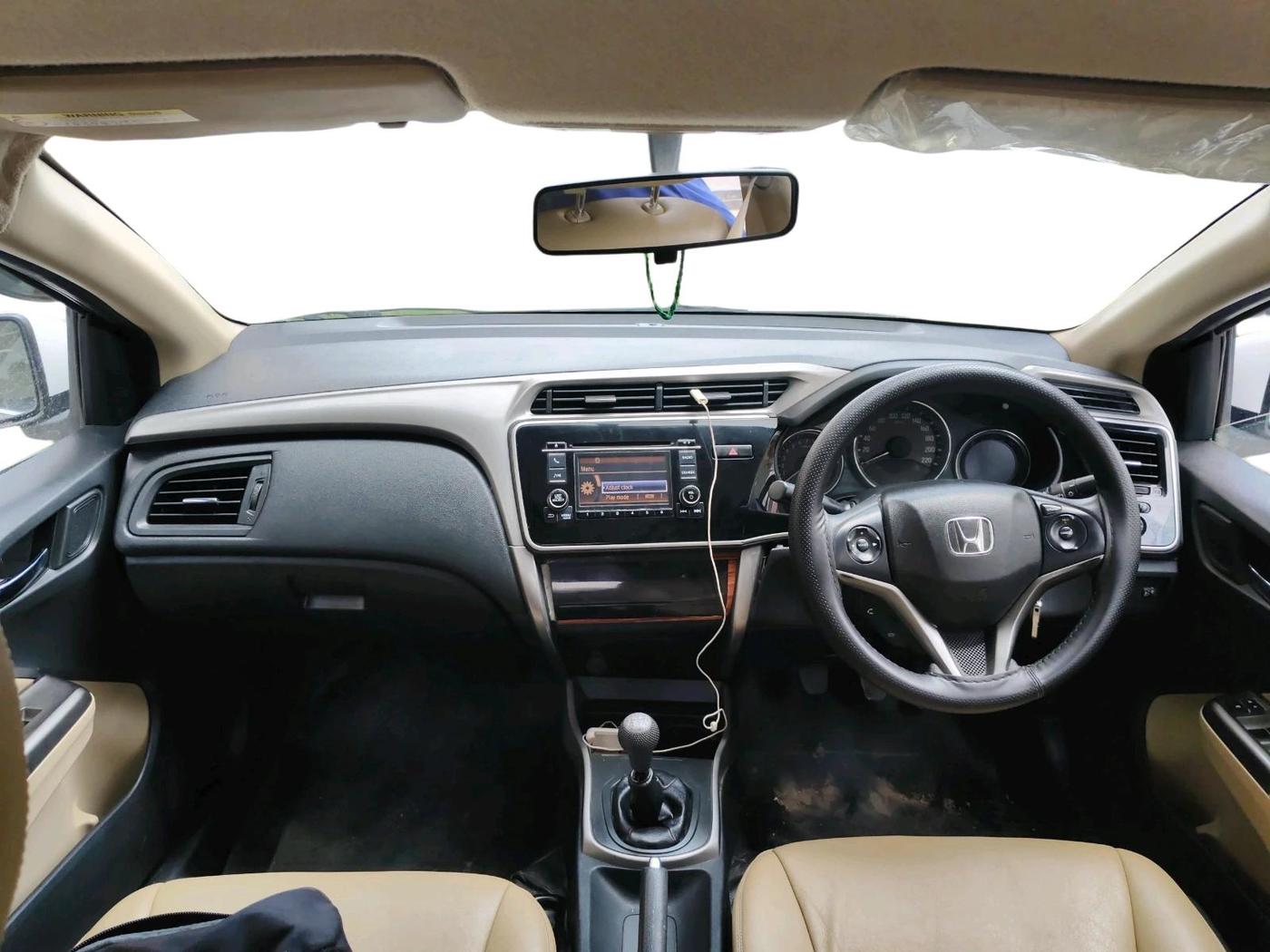 2016 Honda City 1.5L I-VTEC V MT, Petrol, Manual, 40,701 km, interior