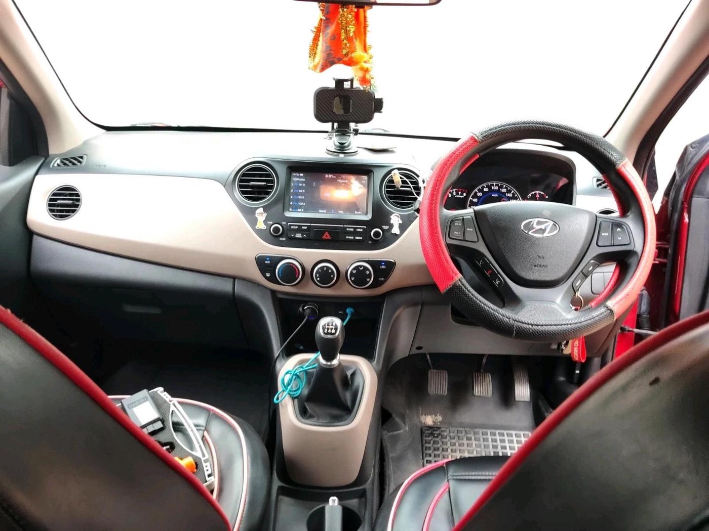 2018 Hyundai Grand i10 SPORTZ 1.2 KAPPA VTVT, Petrol, Manual, 61,359 km, interior
