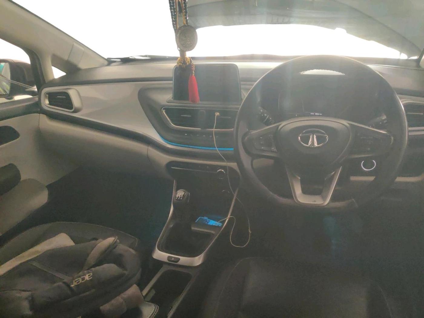 2022 Tata ALTROZ XZ PLUS PETROL, Petrol, Manual, 49,065 km, interior