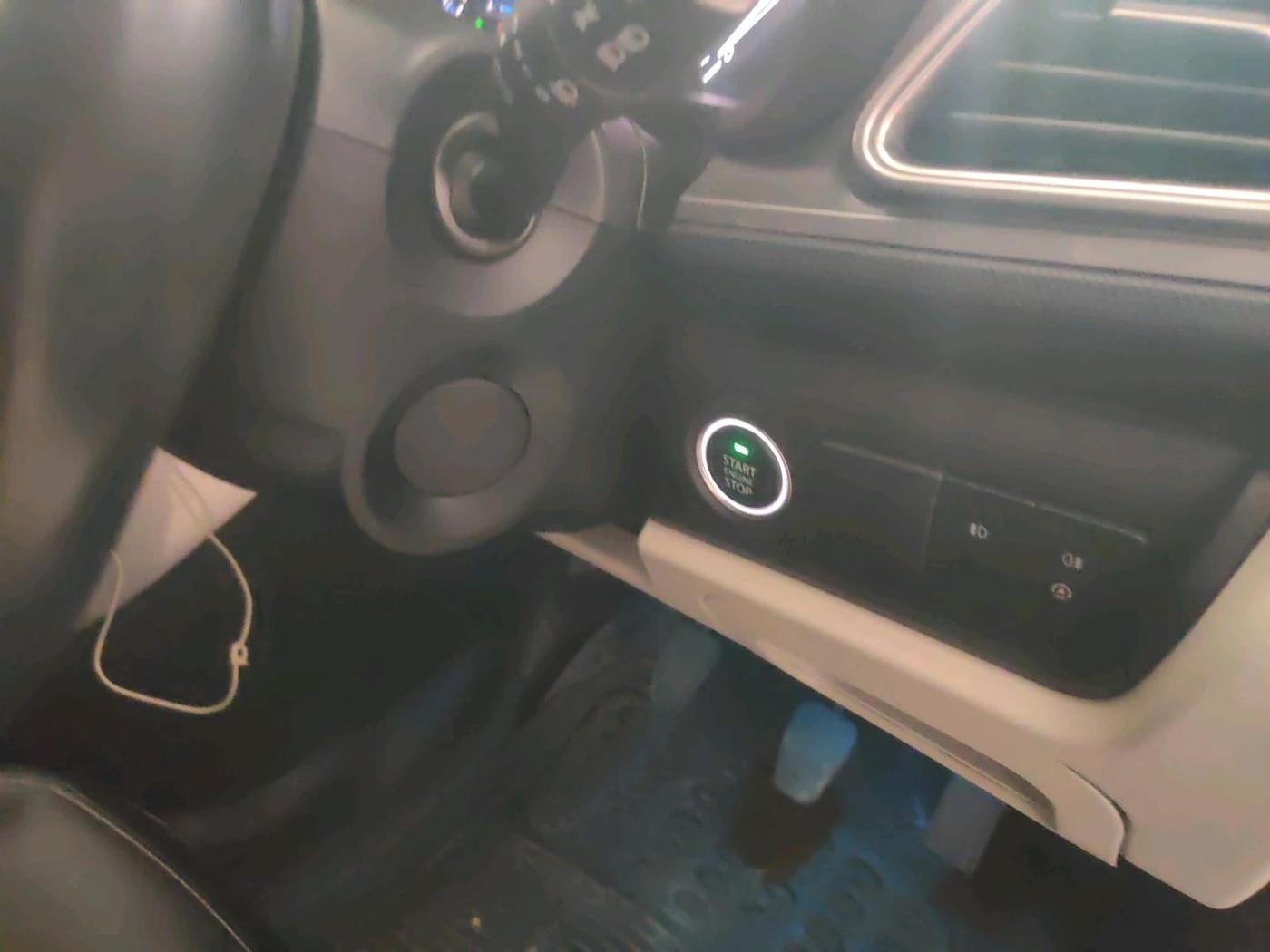 2022 Tata ALTROZ XZ PLUS PETROL, Petrol, Manual, 49,065 km, interior