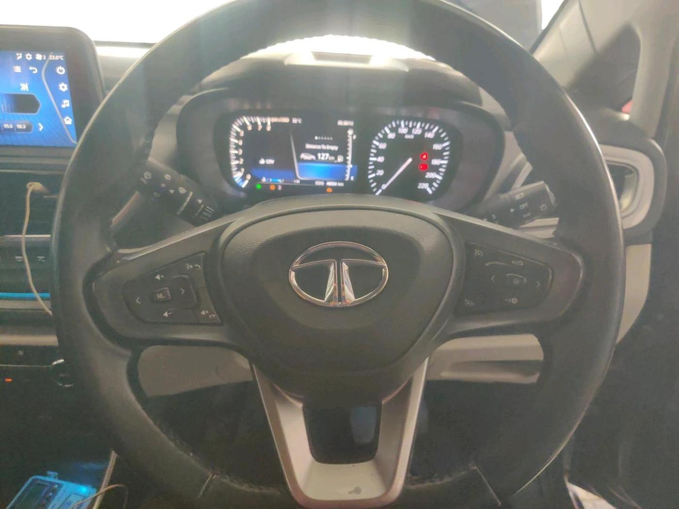 2022 Tata ALTROZ XZ PLUS PETROL, Petrol, Manual, 49,065 km, interior