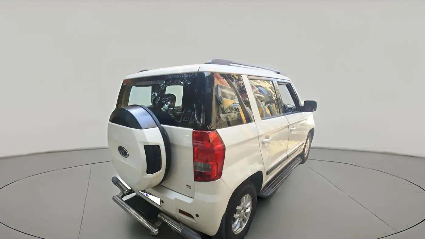 2018 Mahindra TUV300 T8, Diesel, Manual, 96,780 km, exterior