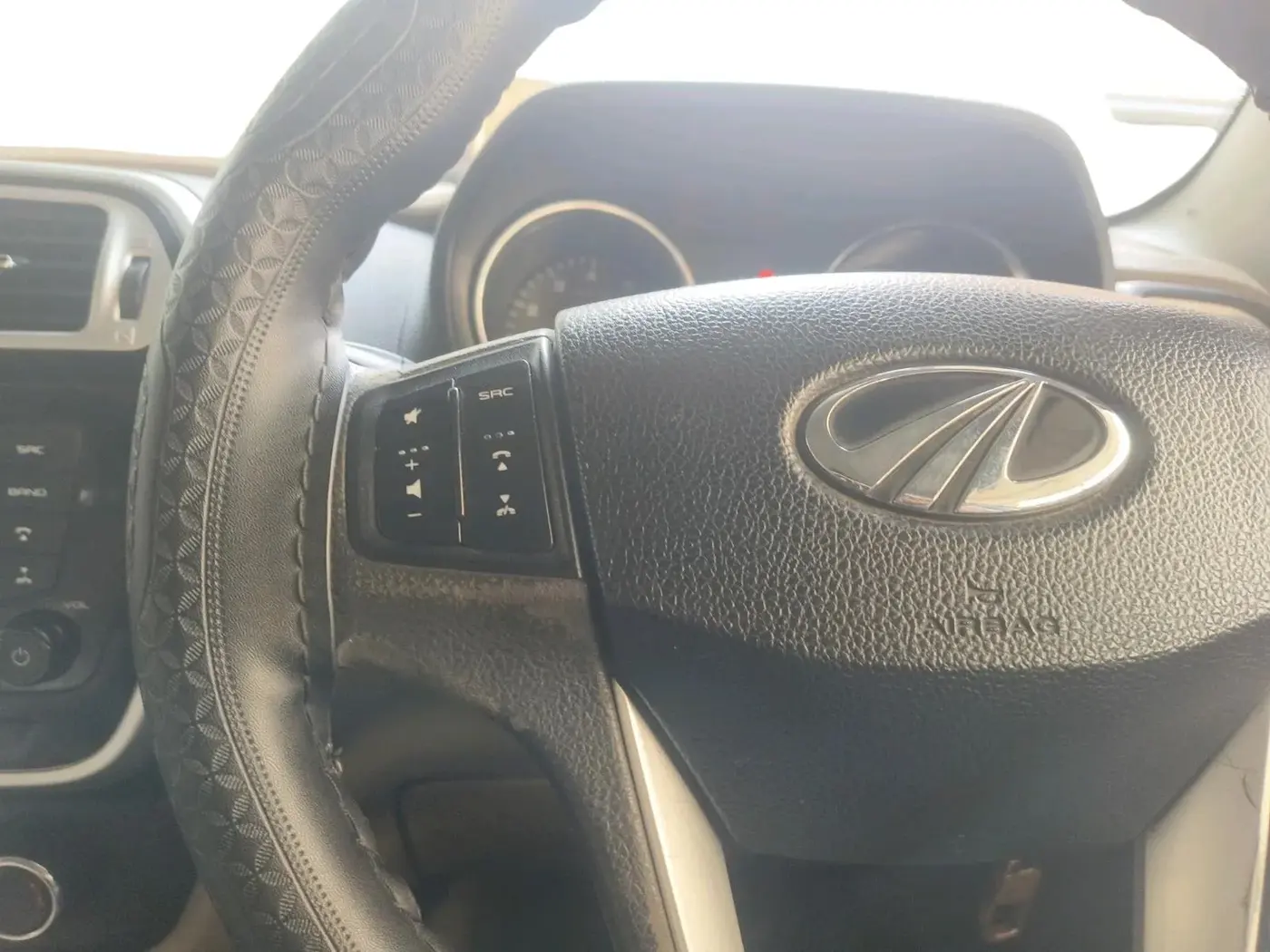2018 Mahindra TUV300 T8, Diesel, Manual, 96,780 km, interior