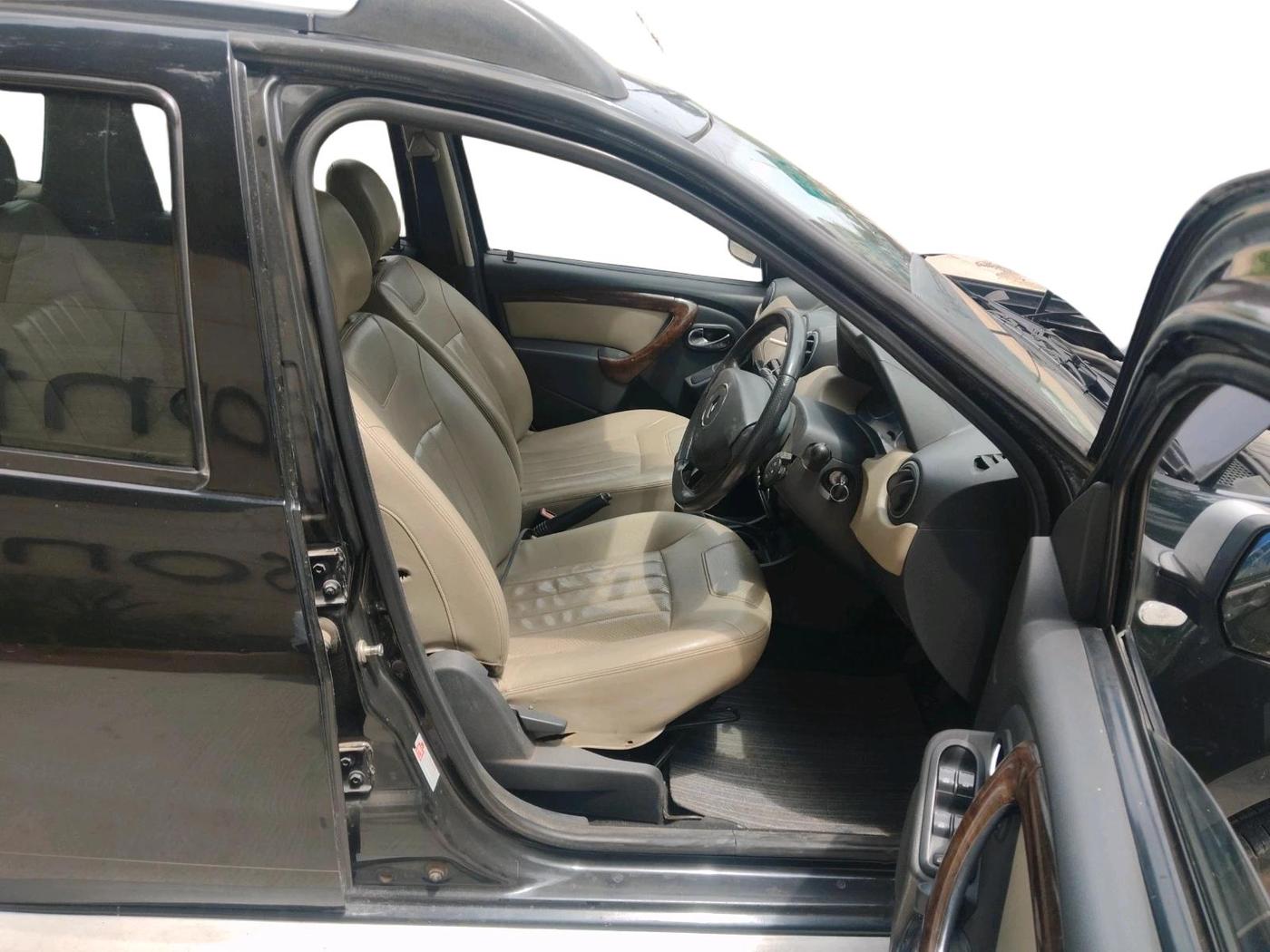 2013 Renault Duster 110 PS RXZ DIESEL, Diesel, Manual, 1,39,156 km, interior