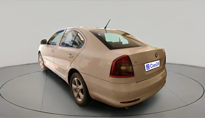 2012 Skoda Laura ELEGANCE 2.0 TDI CR MT, Diesel, Manual, 1,41,779 km, exterior