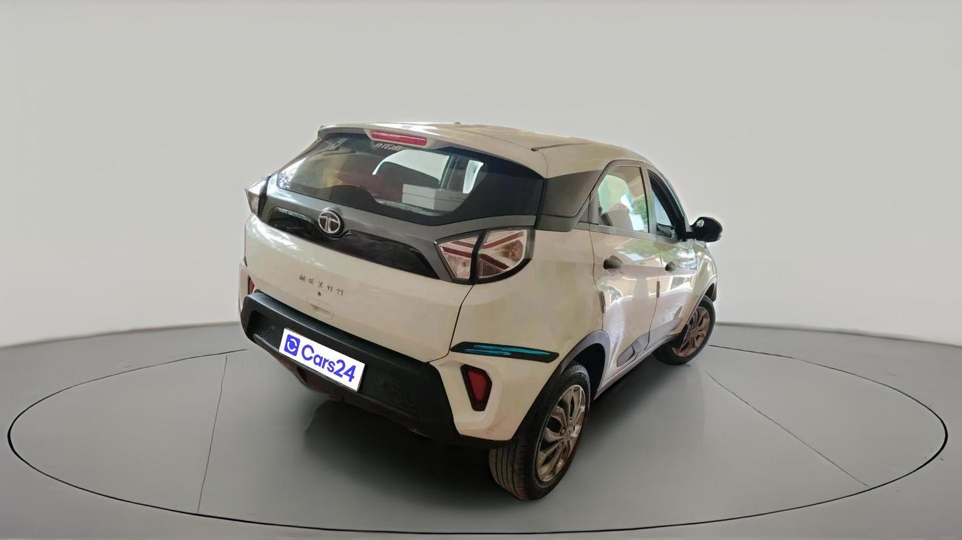 2021 Tata NEXON XE PETROL, Petrol, Manual, 33,311 km, exterior