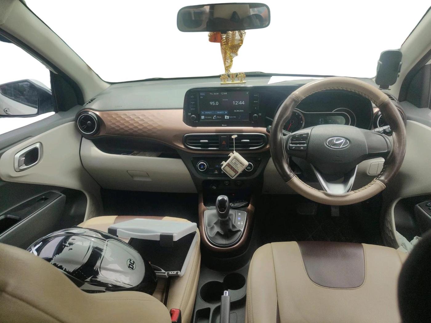 2020 Hyundai AURA SX PLUS 1.2 AMT, Petrol, Automatic, 67,100 km, interior