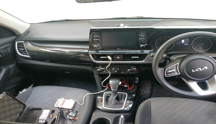 2022 KIA SELTOS HTK PLUS AT 1.5 DIESEL, Diesel, Automatic, 12,999 km, interior