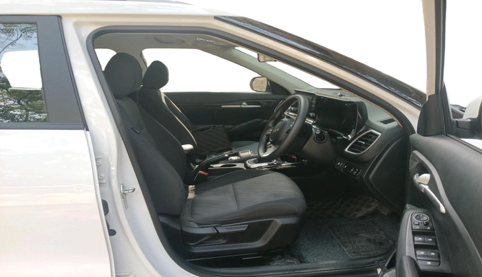2022 KIA SELTOS HTK PLUS AT 1.5 DIESEL, Diesel, Automatic, 12,999 km, interior