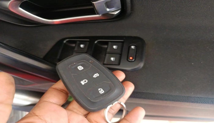 2021 Tata Harrier XT PLUS 2.0L KRYOTEC, Diesel, Manual, 86,367 km, interior