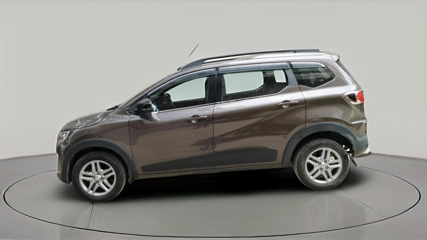 2022 Renault TRIBER RXZ, Petrol, Manual, 22,302 km, exterior
