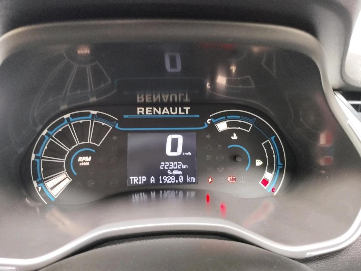 2022 Renault TRIBER RXZ, Petrol, Manual, 22,302 km, interior