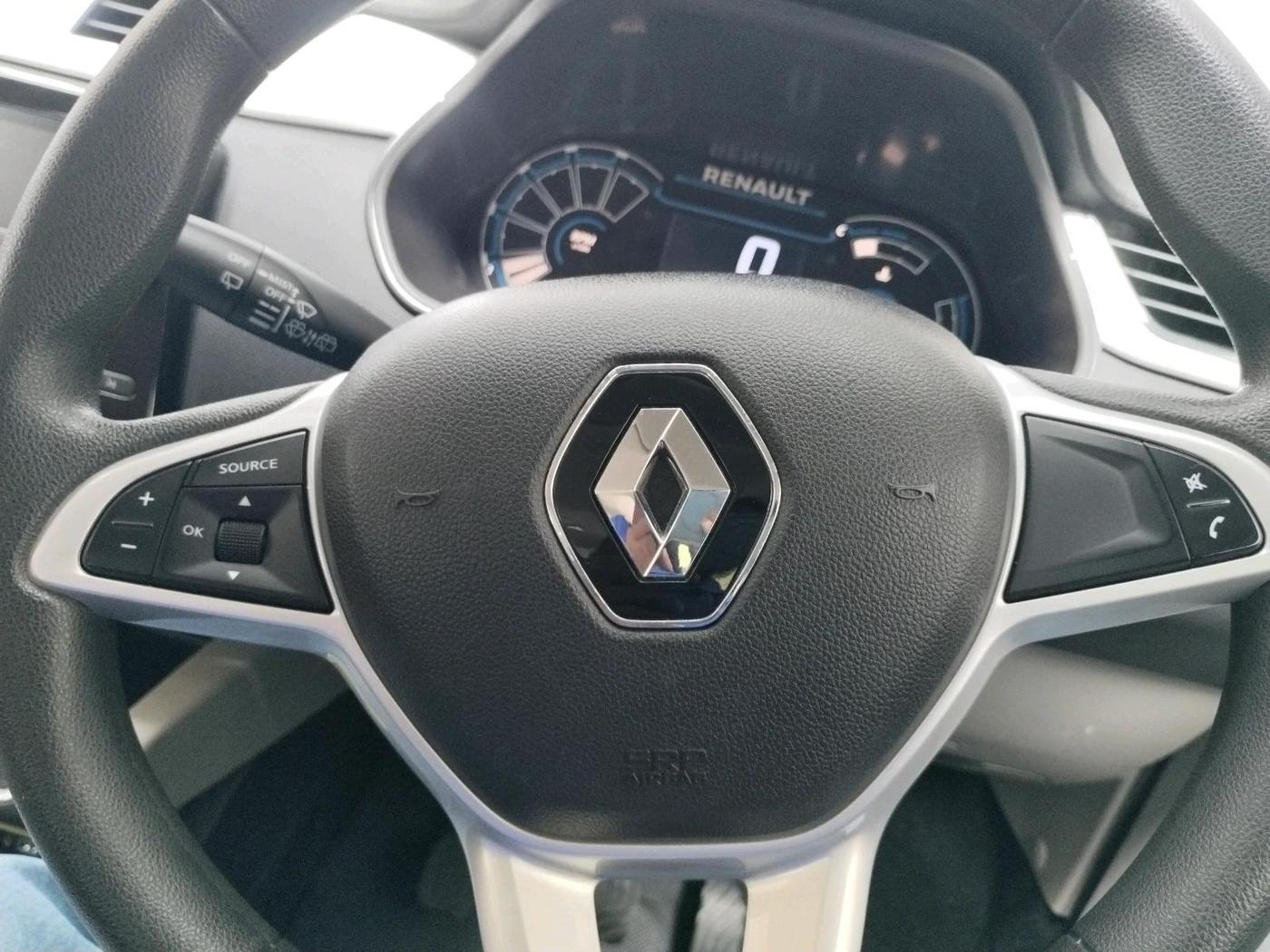 2022 Renault TRIBER RXZ, Petrol, Manual, 22,302 km, interior