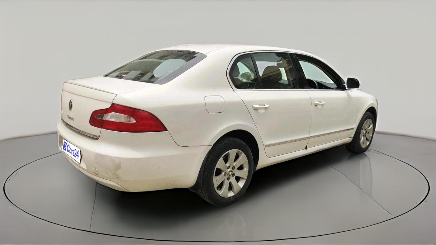 2011 Skoda Superb ELEGANCE 1.8 TSI MT, Petrol, Manual, 57,838 km, exterior
