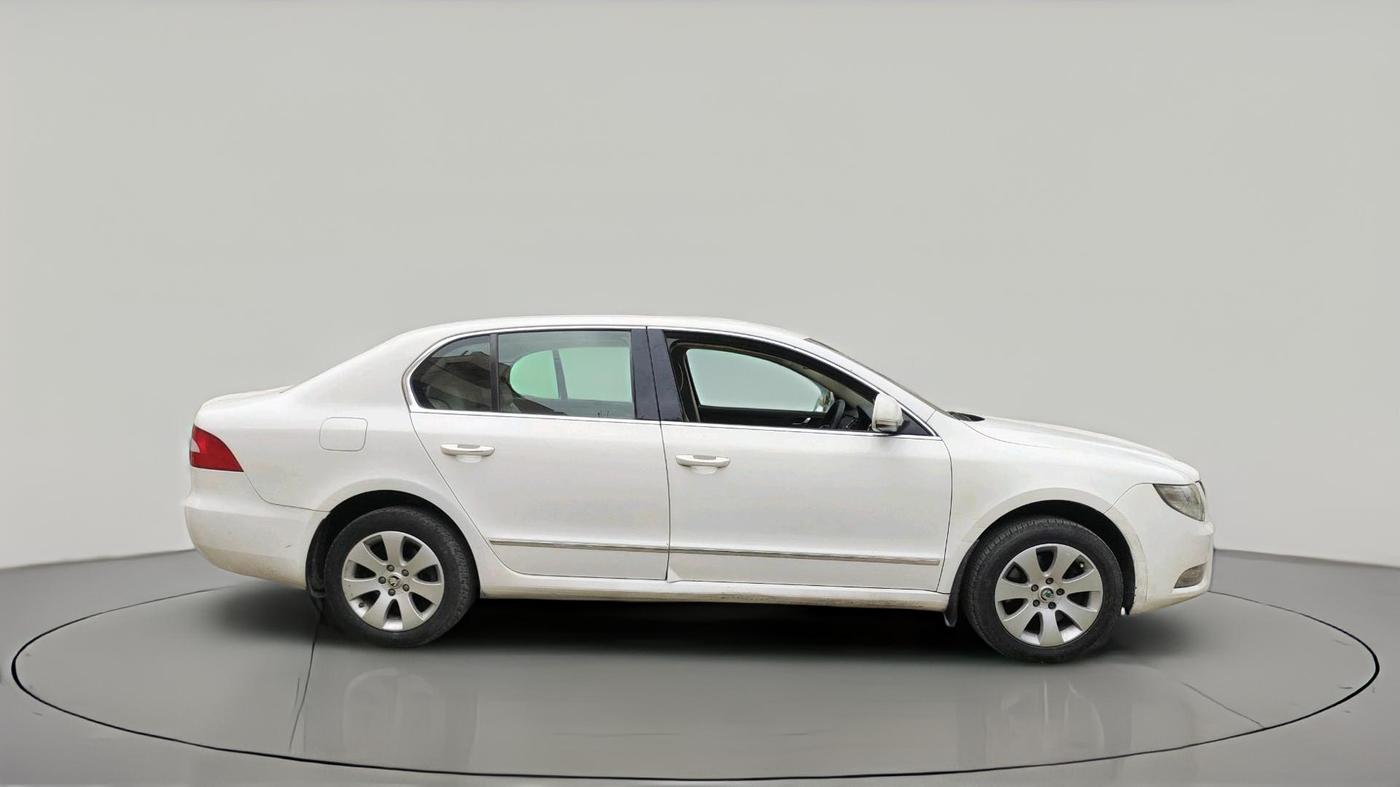 2011 Skoda Superb ELEGANCE 1.8 TSI MT, Petrol, Manual, 57,838 km, exterior