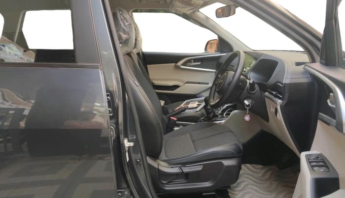 2023 KIA CARENS PRESTIGE 1.5 PETROL 7 STR, Petrol, Manual, 7,211 km, interior