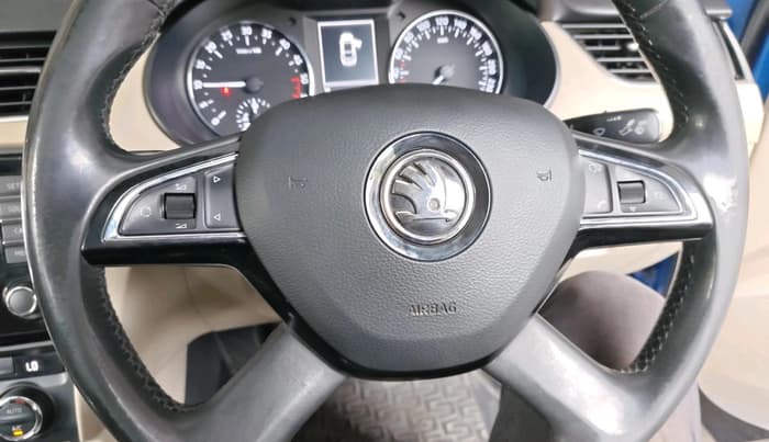 2014 Skoda Octavia AMBITION 2.0 TDI, Diesel, Manual, 90,920 km, interior