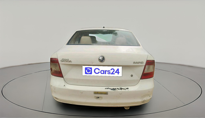 2014 Skoda Rapid AMBITION 1.6 TDI CR MT PLUS, Diesel, Manual, 1,89,385 km, exterior