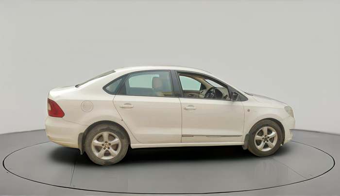 2014 Skoda Rapid AMBITION 1.6 TDI CR MT PLUS, Diesel, Manual, 1,89,385 km, exterior
