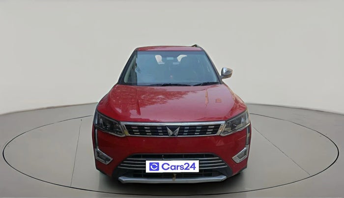 2023 Mahindra XUV300 W8 (O) 1.5 DIESEL AMT, Diesel, Automatic, 52,901 km, exterior