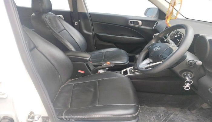 2020 Hyundai VENUE S 1.2, Petrol, Manual, 29,354 km, interior