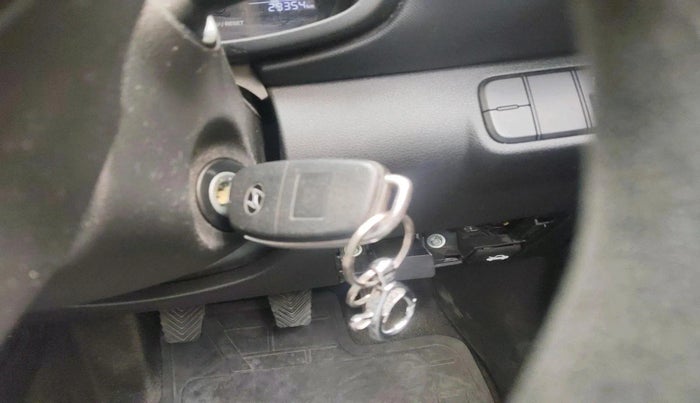 2020 Hyundai VENUE S 1.2, Petrol, Manual, 29,354 km, interior