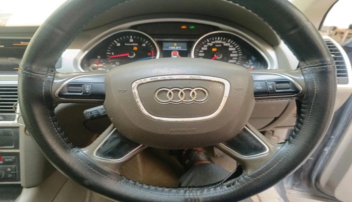 2013 Audi Q7 3.0 TDI QUATTRO, Diesel, Automatic, 1,04,836 km, interior