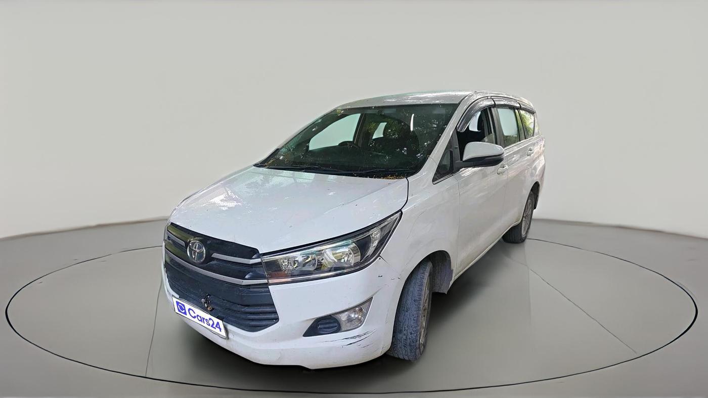 2020 Toyota Innova Crysta 2.7 GX 7 STR MT, Petrol, Manual, 1,57,741 km, exterior