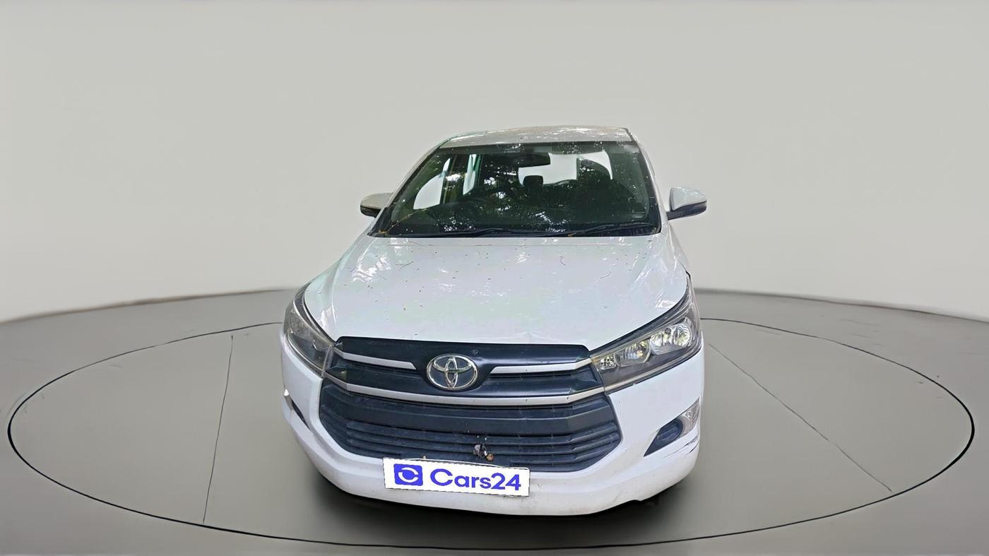 2020 Toyota Innova Crysta 2.7 GX 7 STR MT, Petrol, Manual, 1,57,741 km, exterior