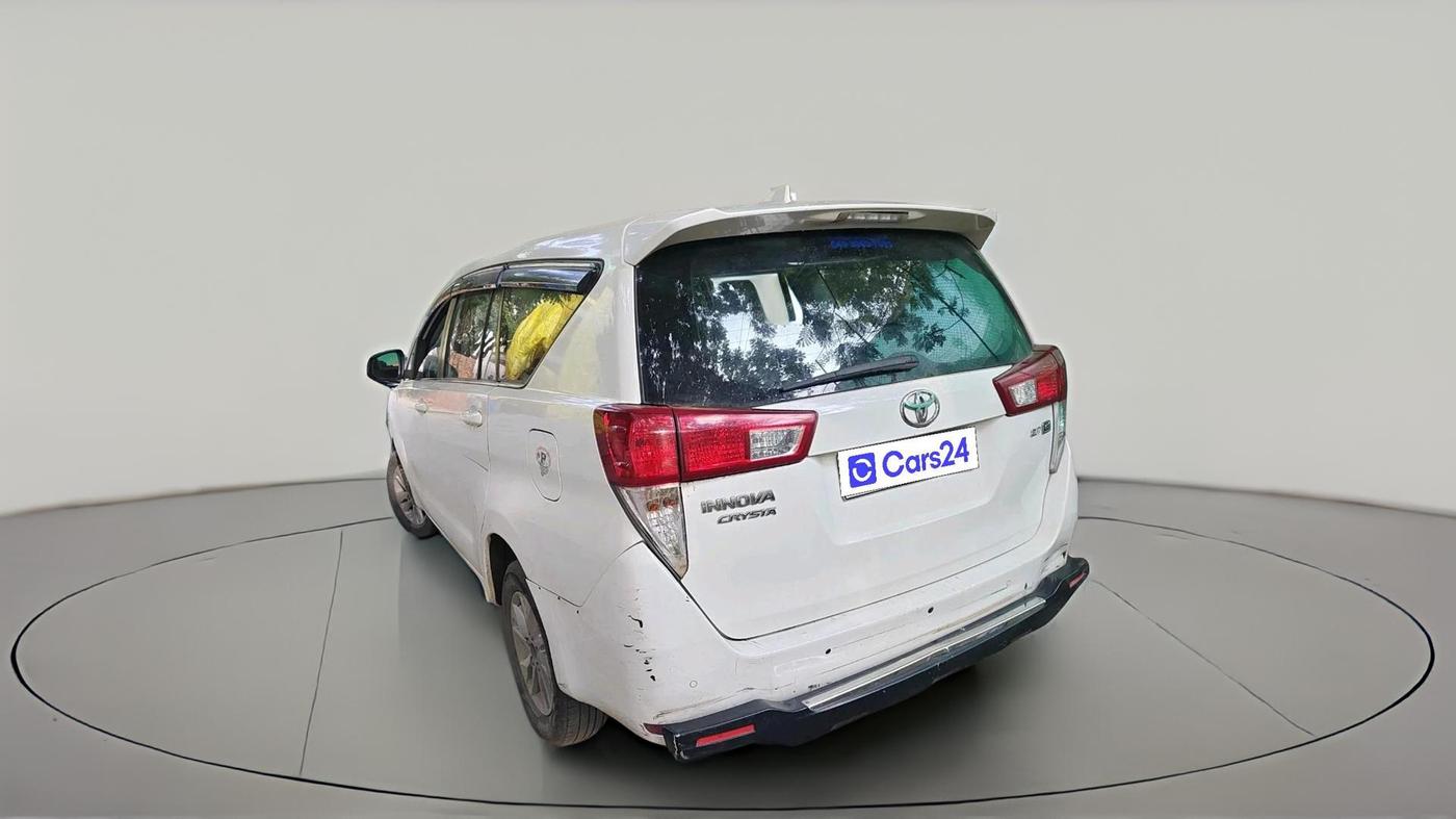 2020 Toyota Innova Crysta 2.7 GX 7 STR MT, Petrol, Manual, 1,57,741 km, exterior