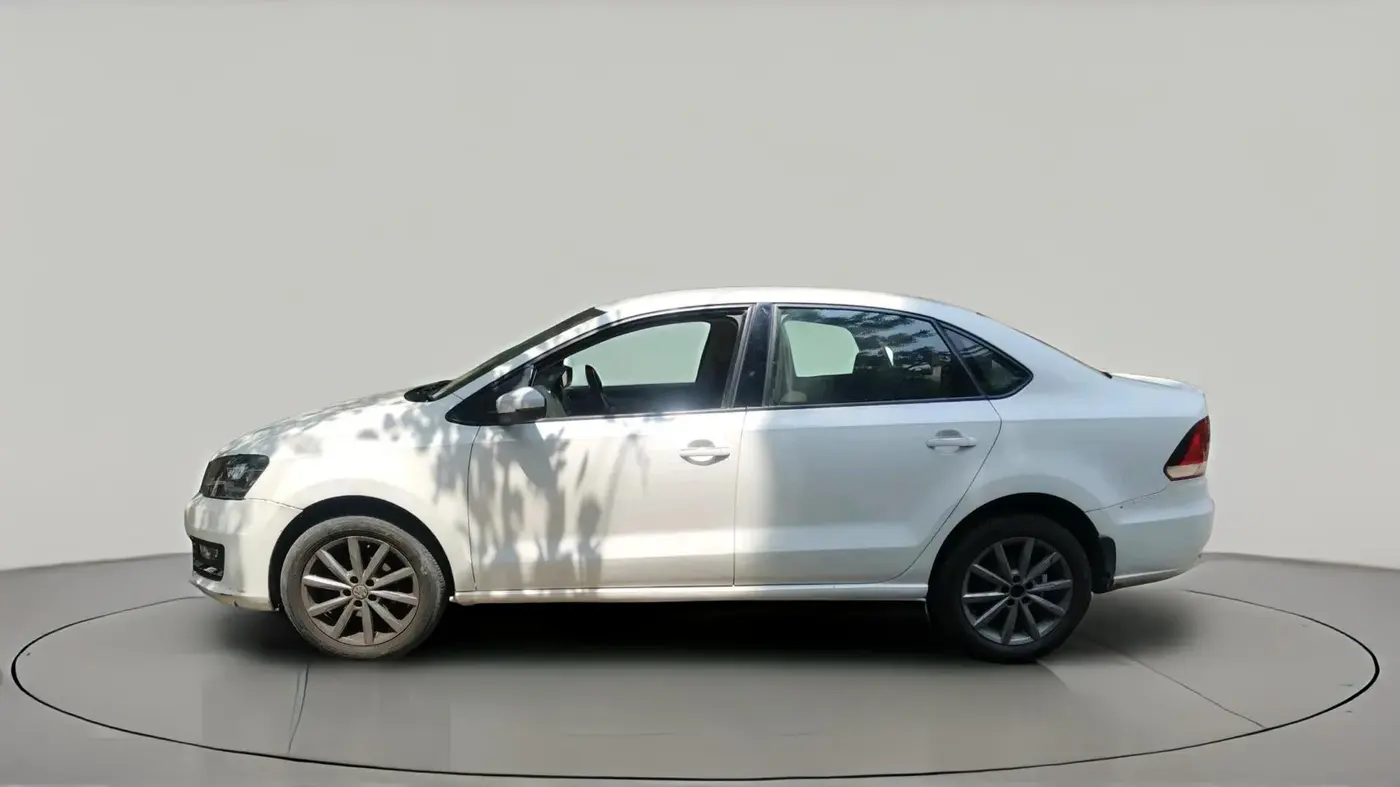 2018 Volkswagen Vento HIGHLINE 1.5 AT, Diesel, Automatic, 86,000 km, exterior