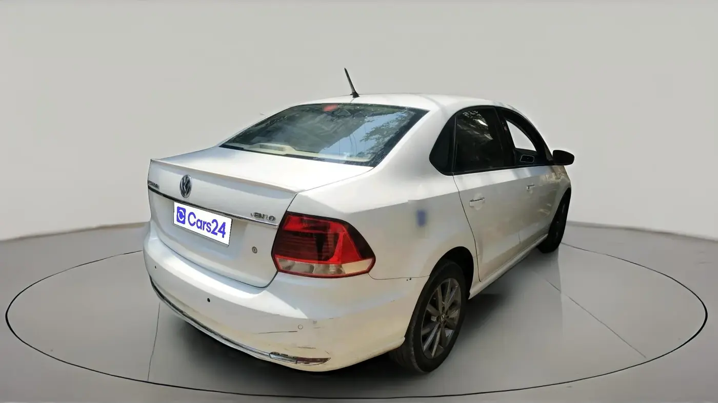 2018 Volkswagen Vento HIGHLINE 1.5 AT, Diesel, Automatic, 86,000 km, exterior