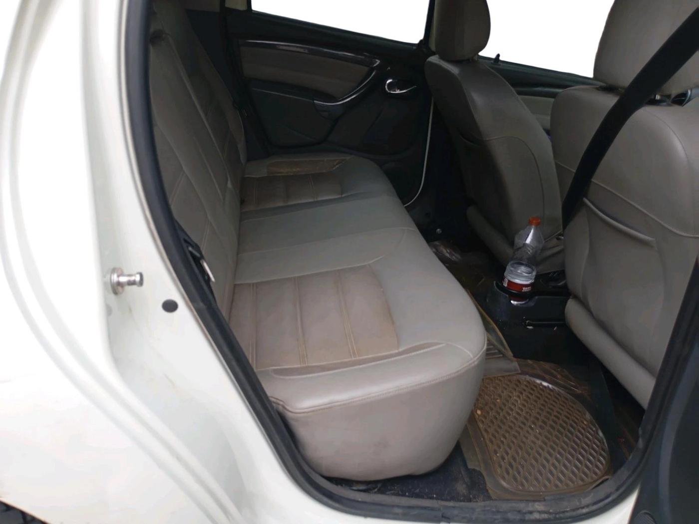 2015 Renault Duster 110 PS RXZ DIESEL, Diesel, Manual, 1,41,875 km, interior