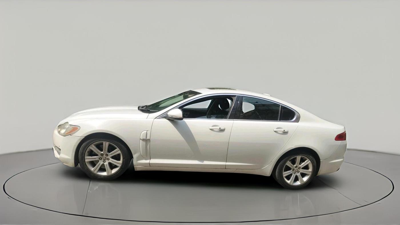 2011 Jaguar XF 3.0 DIESEL, Diesel, Automatic, 1,41,427 km, exterior